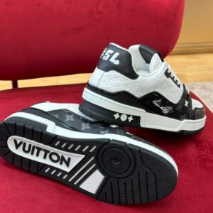 Replica Louis Vuitton LV Trainer Sneaker 1AANE7 2