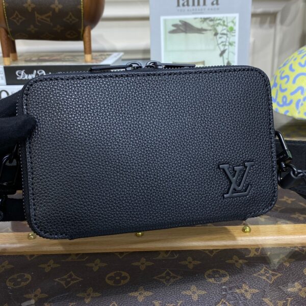 Replica Louis Vuitton ALPHA WEARABLE LV WALLET M59161 7