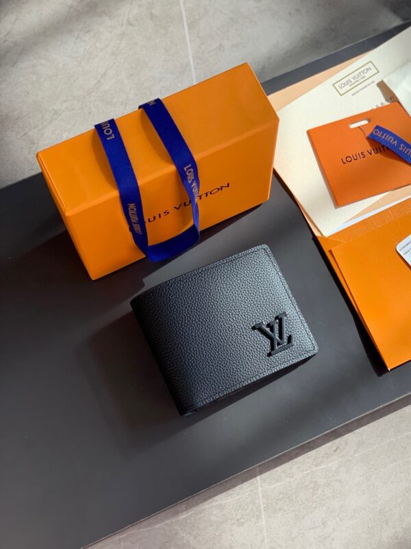 Replica Louis Vuitton MULTIPLE LV Wallet M69829 4