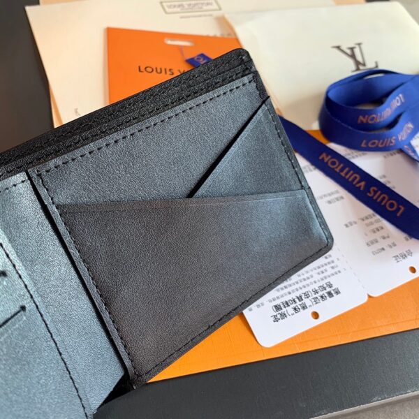 Replica Louis Vuitton MULTIPLE LV Wallet M69829 9