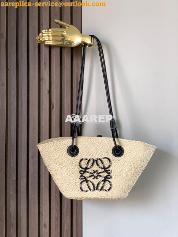 Replica Loewe Small Anagram Basket bag in Iraca Palm and Black Calfski 4