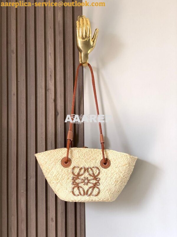 Replica Loewe Small Anagram Basket bag in Iraca Palm and Calfskin A223 5