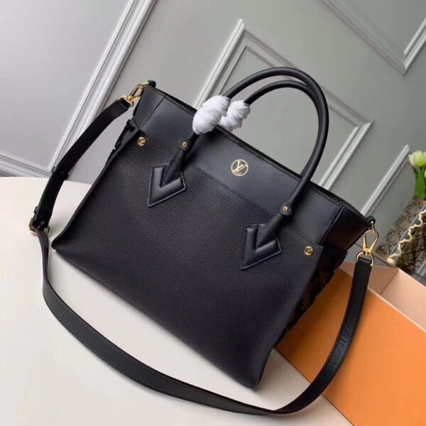 Replica LV M53826 Louis Vuitton On My Side 3