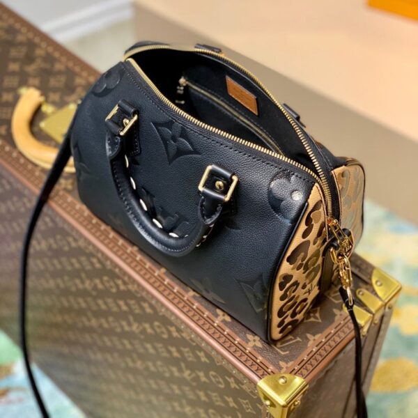 Replica Louis Vuitton Speedy Bandoulière 25 LV M58524 9