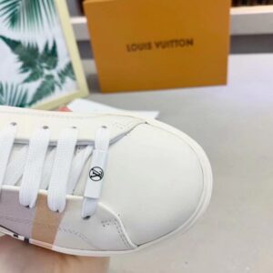 Replica Louis Vuitton White/Black Time Out Sneakers 2