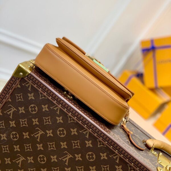 Replica Louis Vuitton Swing LV M20396 6