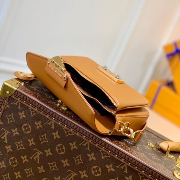 Replica Louis Vuitton Swing LV M20396 10