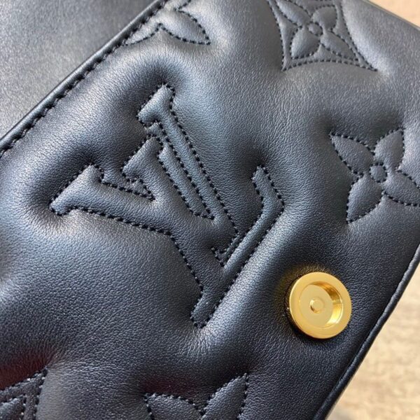 Replica Louis Vuitton Wallet on Strap Bubblegram LV M81398 9