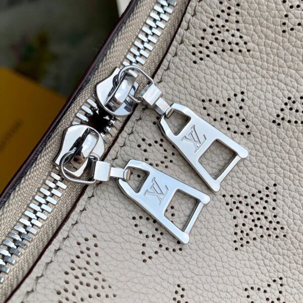 Replica Louis Vuitton Why Knot PM LV M20701 9