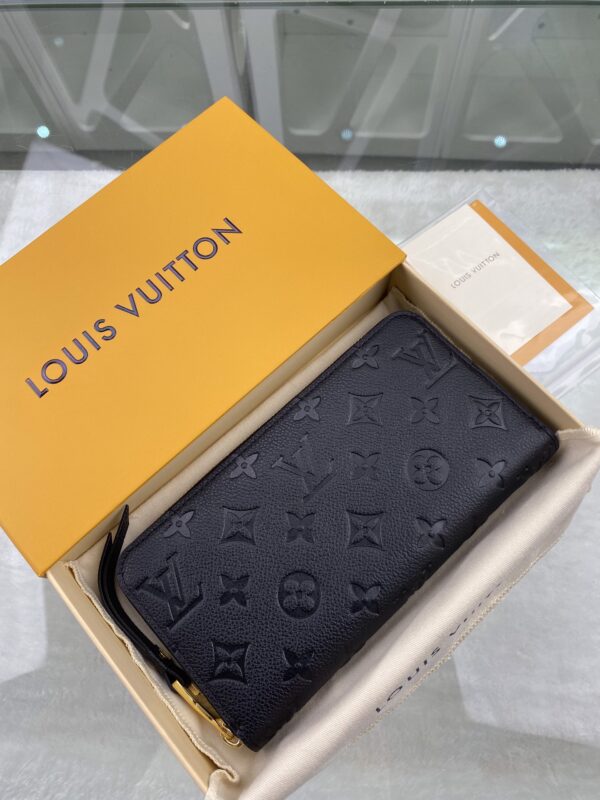 Replica Louis Vuitton Zippy Wallet Black LV M61864 4