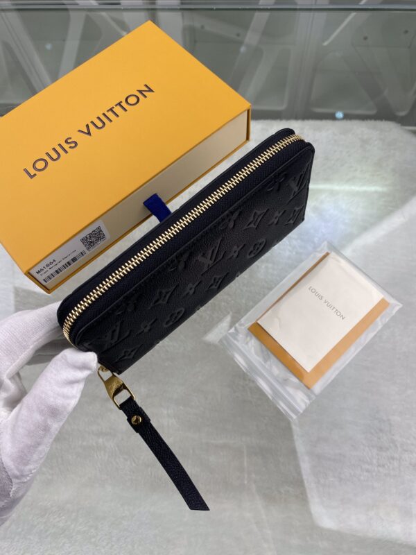 Replica Louis Vuitton Zippy Wallet Black LV M61864 8