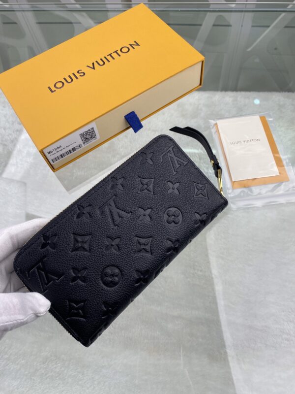 Replica Louis Vuitton Zippy Wallet Black LV M61864 12