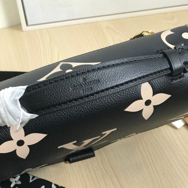 Replica Louis Vuitton Pochette Metis LV M45773 8