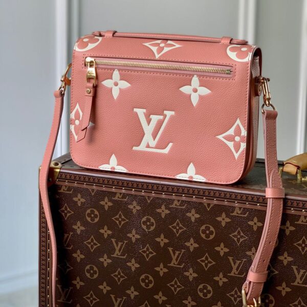 Replica Louis Vuitton Pochette Metis LV M46302 5