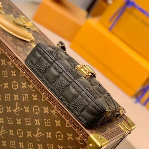 Replica Louis Vuitton Pochette Troca LV M59046 6