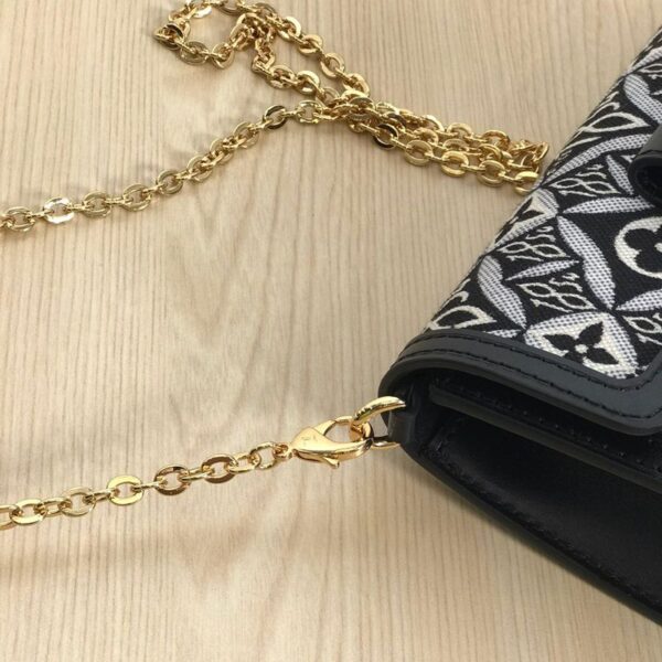 Replica Louis Vuitton Since 1854 Dauphine Chain Wallet LV M69992 7