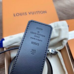 Replica Louis Vuitton LV Initiales 40MM Reversible Belt Monogram Eclipse M9043S 2