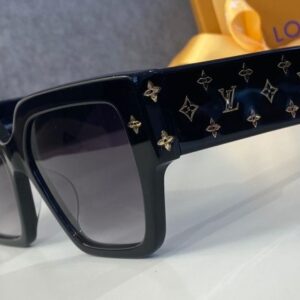 Replica Louis Vuitton Rendez-Vous Square Sunglasses LV Z1564W 2