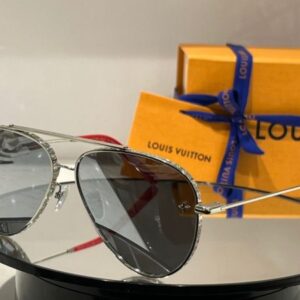 Replica Louis Vuitton The LV Pilot Sunglasses Z1636U 2