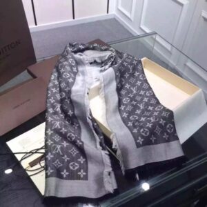 Replica Louis Vuitton Monogram Denim Shawl M71378 2