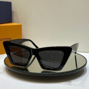 Replica Louis Vuitton LV Fame Cat Eye Sunglasses Z1723W 2