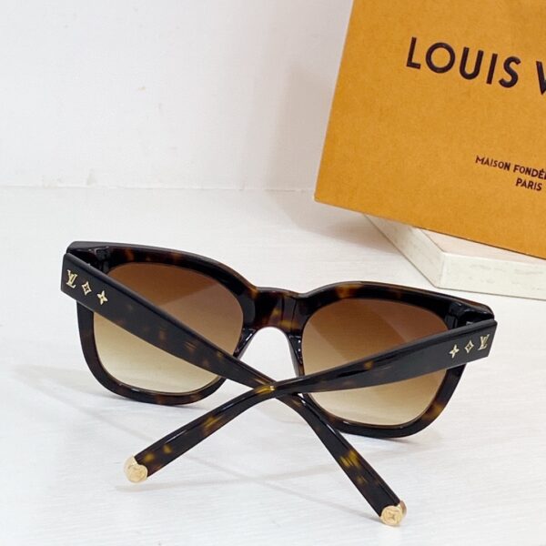 Replica Louis Vuitton My Monogram Round LV Sunglasses Z1527W 10