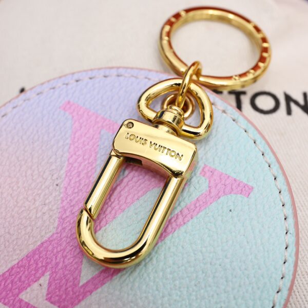 Replica Louis Vuitton Illustre Bag Charm and Key Holder LV M00666 7