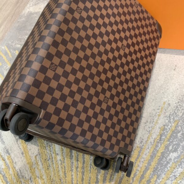 Replica Louis Vuitton Horizon 55 Rolling Luggage DAMIER EBENE N23304 10