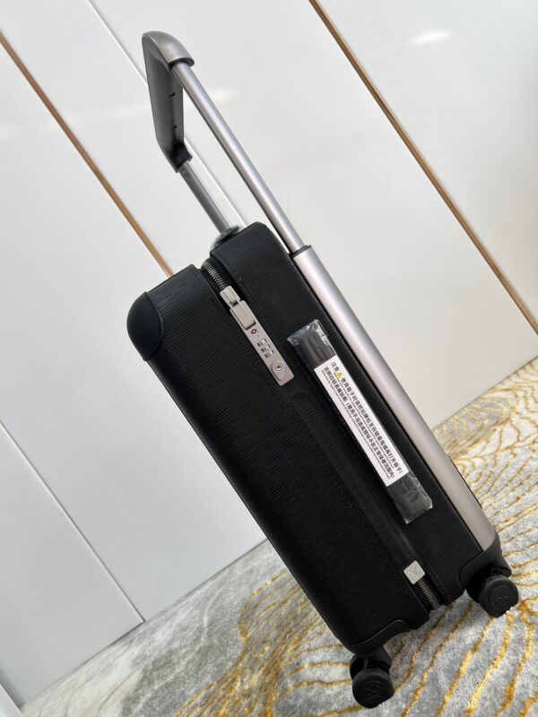 Replica Louis Vuitton Horizon 55 Rolling Luggage M23235 7