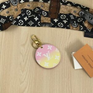 Replica LV Illustre Bag Charm and Key Holder Louis Vuitton M00285