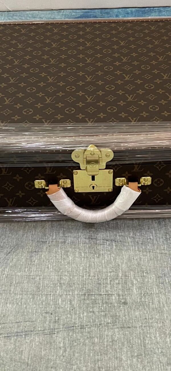 Replica Louis Vuitton Alzer 80 Monogram Canvas M21222 10