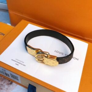 Replica Fasten Your LV Bracelet Louis Vuitton M6170E 2