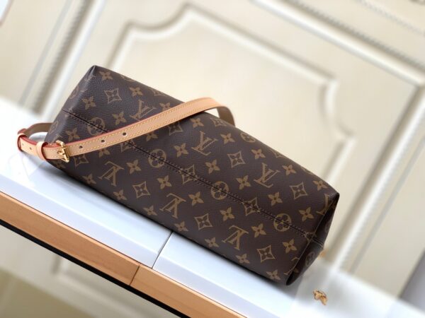 Replica Louis Vuitton LV BOÉTIE MM Bag M45987 8