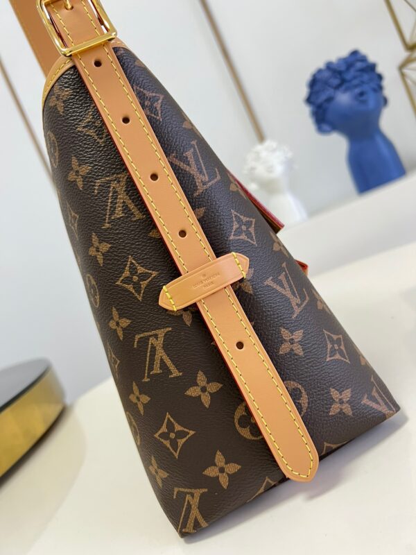 Replica Louis Vuitton LV CARRYALL PM Bag M46203 7