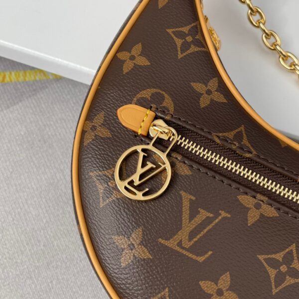 Replica Louis Vuitton LV LOOP M81098 9