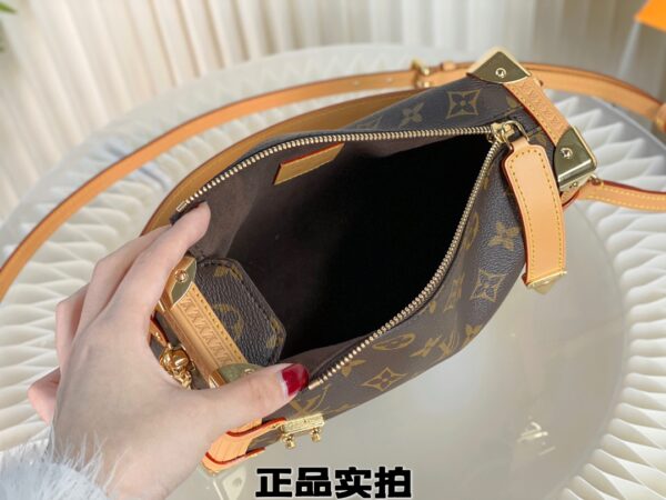 Replica Louis Vuitton Monogram SIDE TRUNK M46358 7