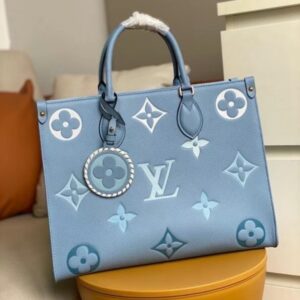 Replica Louis Vuitton OnTheGo MM Bag By The Pool M45718 2