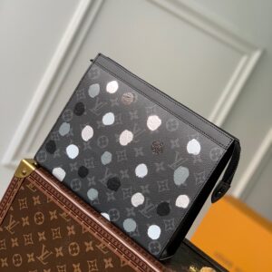 Replica Louis Vuitton LV x YK Pochette Voyage M81934 2