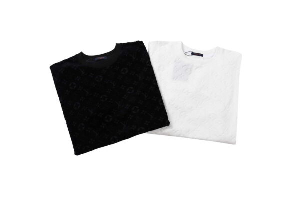 Replica LV 1AAU5B Louis Vuitton Explosive style velvet Men Women's T-shirt L56222 8