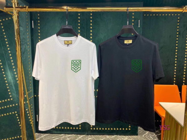 Replica LV Men T-Shirts Louis Vuitton Fashion Clothing L601256 3