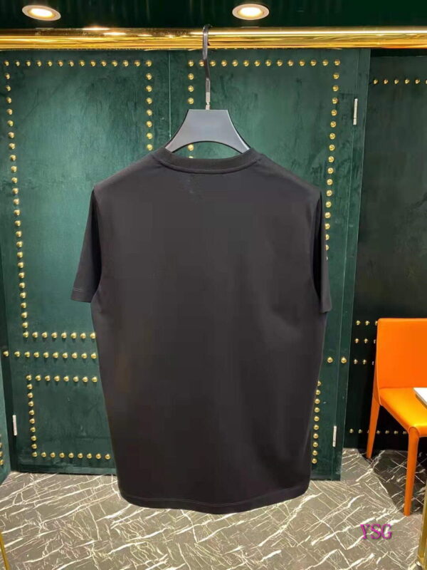 Replica LV Men T-Shirts Louis Vuitton Fashion Clothing L60157 4