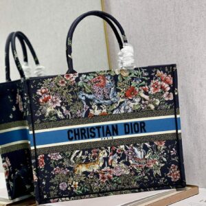 Replica Dior M1286 Large Book Tote D-Constellation embroidery in shades of blue