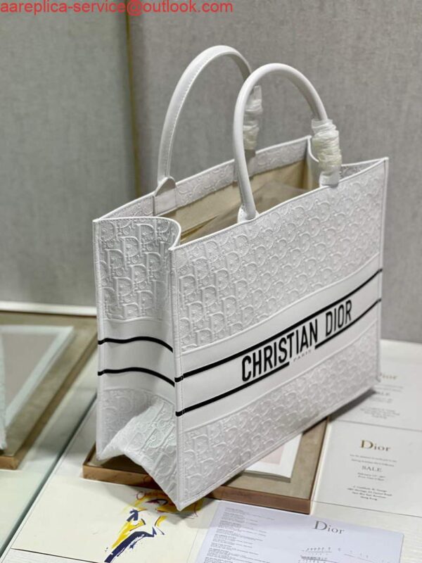 Replica Dior M1286 Large Book Tote White Perforated and Embossed Oblique Calfskin 5