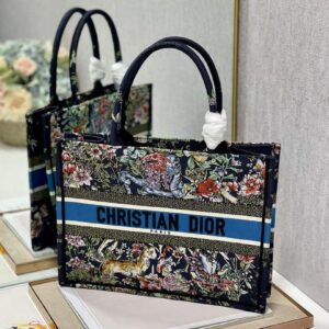 Replica Dior M1296 Medium Book Tote D-Constellation embroidery in shades of blue 2