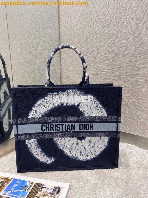 Replica Dior Book Tote bag Embroidered Canvas with Blue Multicolour Ti 5