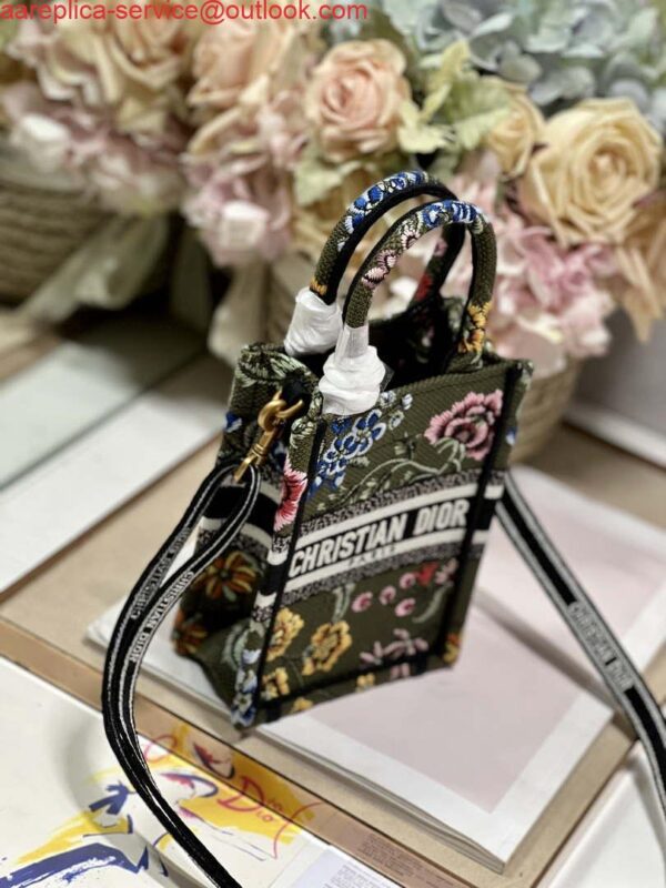 Replica Dior S5555 Mini Dior Book Tote Phone Bag Green multicolor embroidery S1100