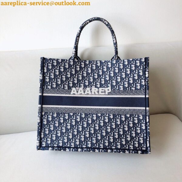 Replica Dior Book Tote bag in Blue Oblique Embroidered Canvas 11