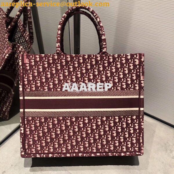 Replica Dior Book Tote bag in burgundy Oblique Embroidered Canvas 10