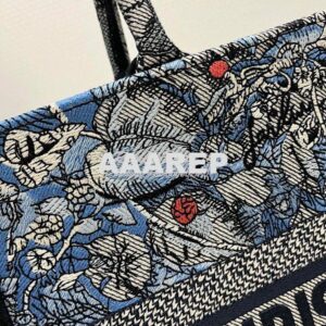 Replica Dior Book Tote bag in Denim Multicolor Jardin Magique Embroide 2