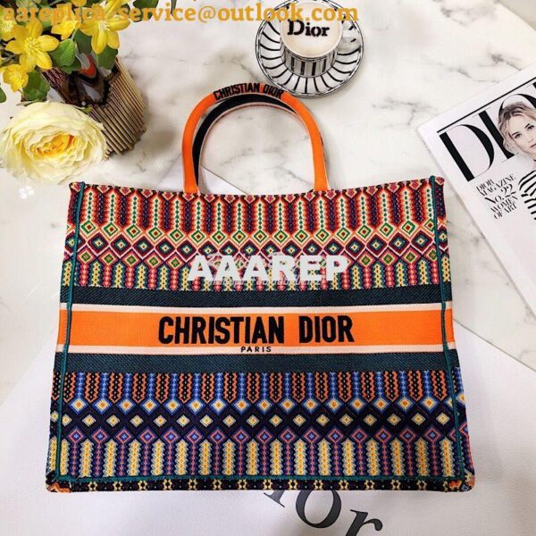 Replica Dior Book Tote bag in Multi-Coloured Embroidered canvas. 4